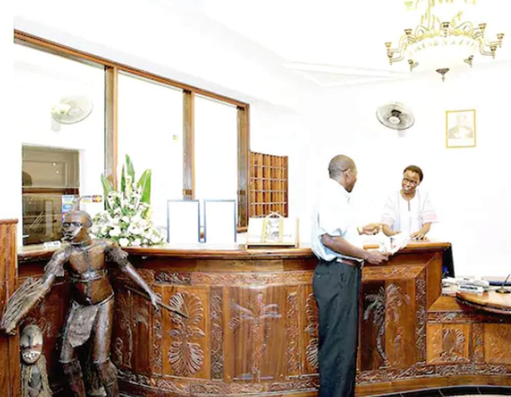 Sentrim Castle Royal Hotel Mombasa Exteriör bild