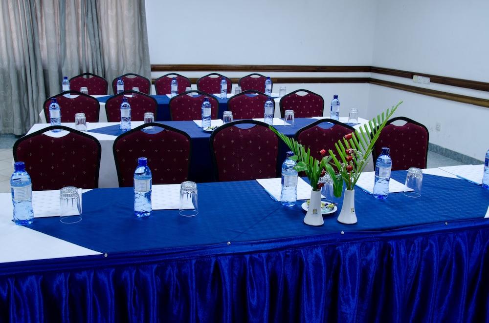 Sentrim Castle Royal Hotel Mombasa Exteriör bild